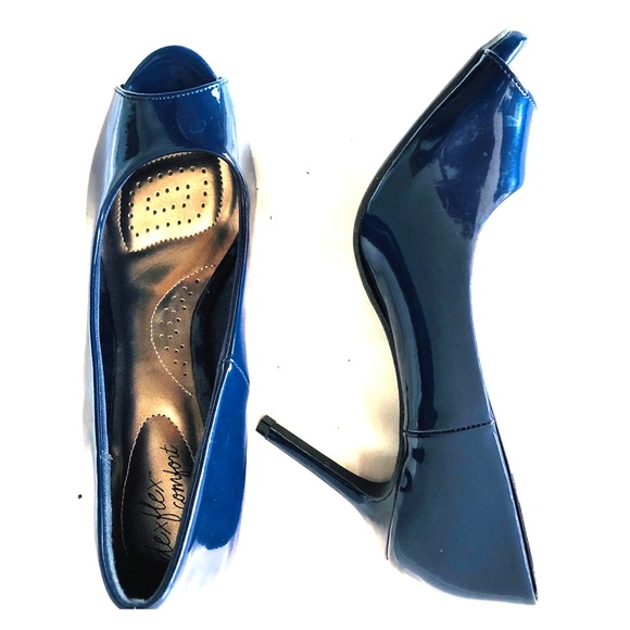 Shoes - Deflex comfort heels